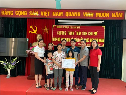 Chung tay lan tỏa tình yêu thương trong mùa phòng chống dịch bệnh Covid-19
